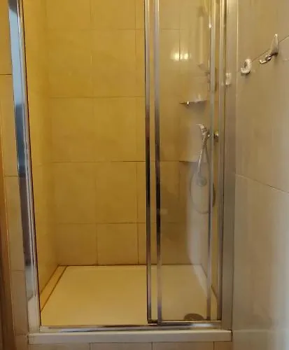 Gospodarstwo wiejskie Pokoje Szczenurze